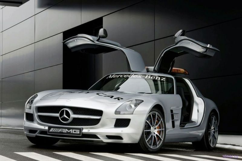 Mercedes-Benz SLS AMG — новый официальный автомобиль безопасности Формулы-1 (фото)