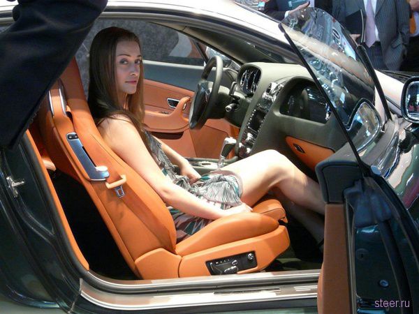 Промодевушки с автосалонов (фото)