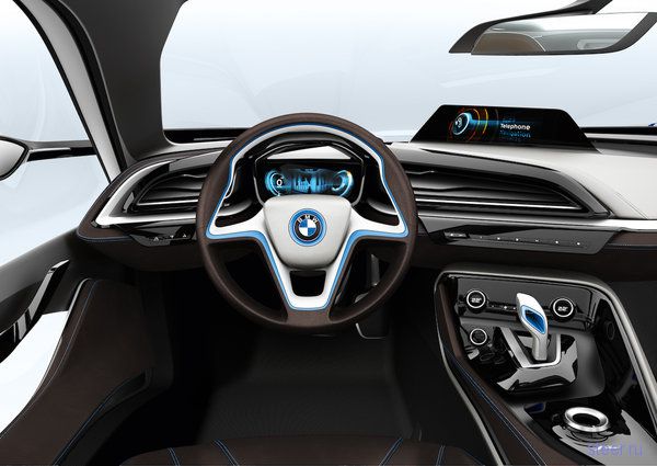 BMW представила модели i3 и i8 (фото)