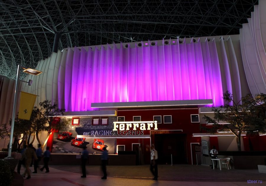 Парк развлечений Ferrari World (фото)