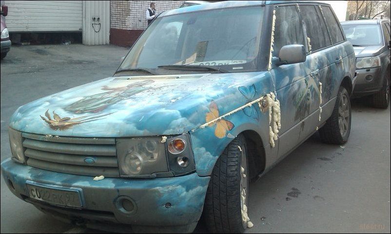 Жестокая месть за парковку на тротуаре (фото)