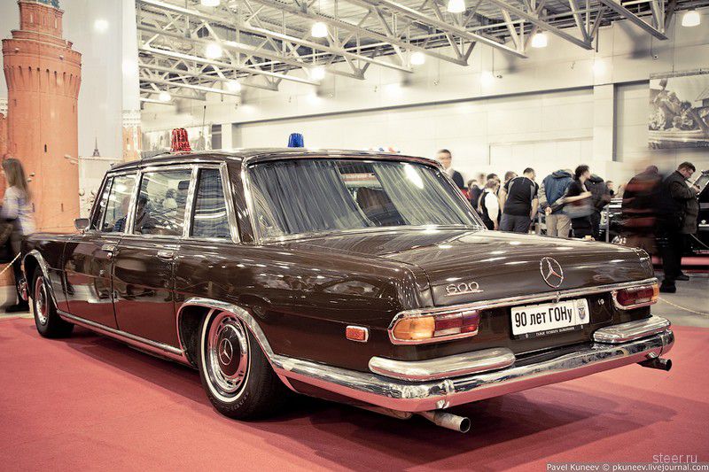 Зарубежные авто Гаража особого назначения. Авторские фото Павла Кунеева