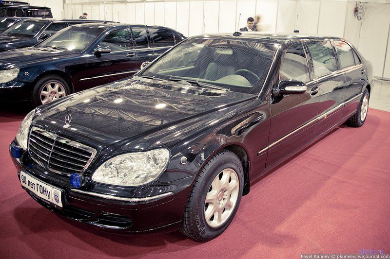 Зарубежные авто Гаража особого назначения. Авторские фото Павла Кунеева