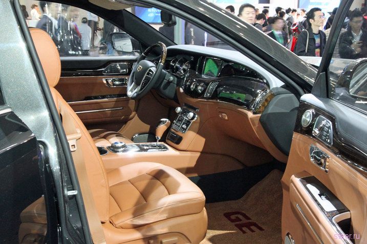 Geely представит членовоз с троном (фото)