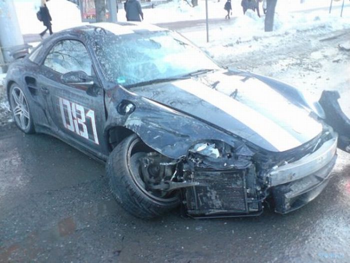 500 HP Porsche не для сибирских дорог (фото)