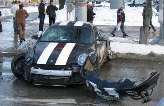 500 HP Porsche не для сибирских дорог (фото)