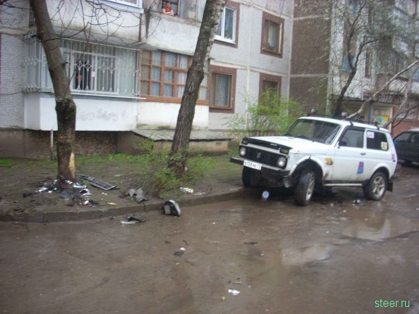 В Краснодаре пьяный подросток покатался по двору... (фото)