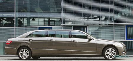 Mercedes E-класса: на метр длиннее, на две двери больше (обзор и фото)