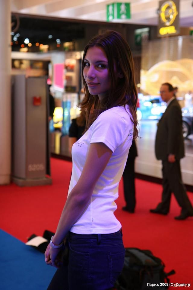 самые красивые девушки автосалона