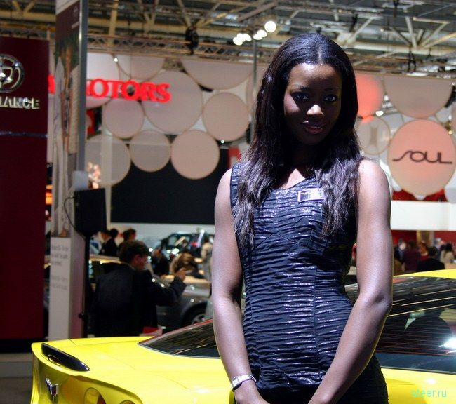 самые красивые девушки автосалона