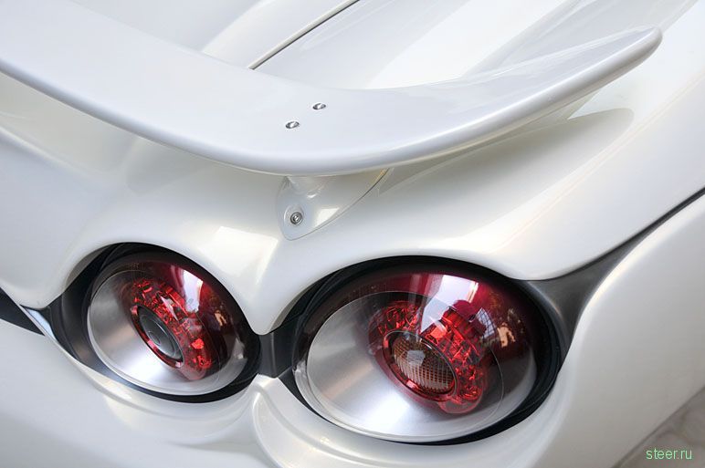 Mitsuoka Orochi Gold Premium : Mitsuoka выпустила 20 новых супер-каров (фото)