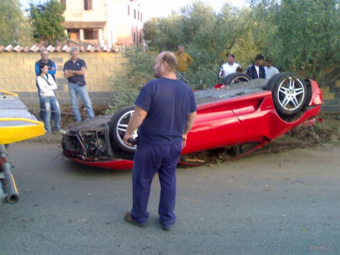 Арендованный для свадьбы Ferrari F430 разбили вдребезги (фото и видео)