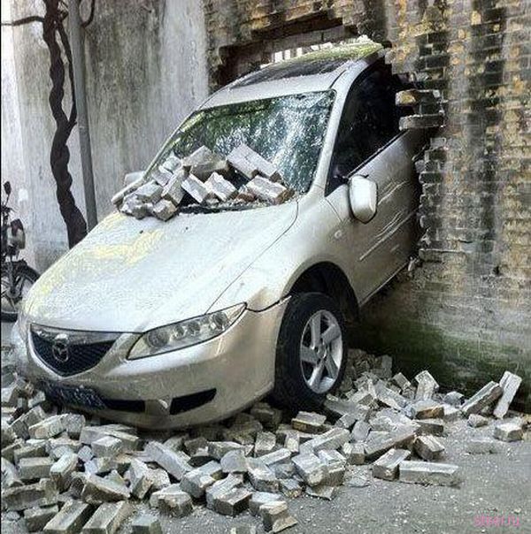 Mazda : крепче стены (фото)