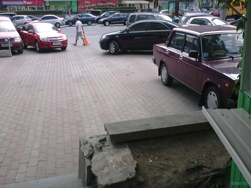 Как действует нелегальная парковка на Новом Арбате (фото)