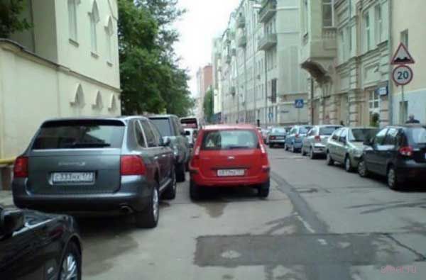 Парковочный кретинизм (фото)