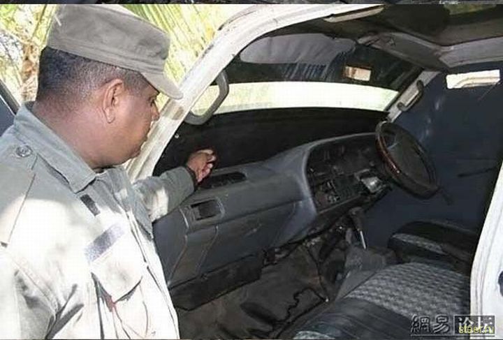 Сомалийская бронированная машина (фото)