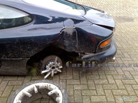 Aston Martin DB7 потерял колесо