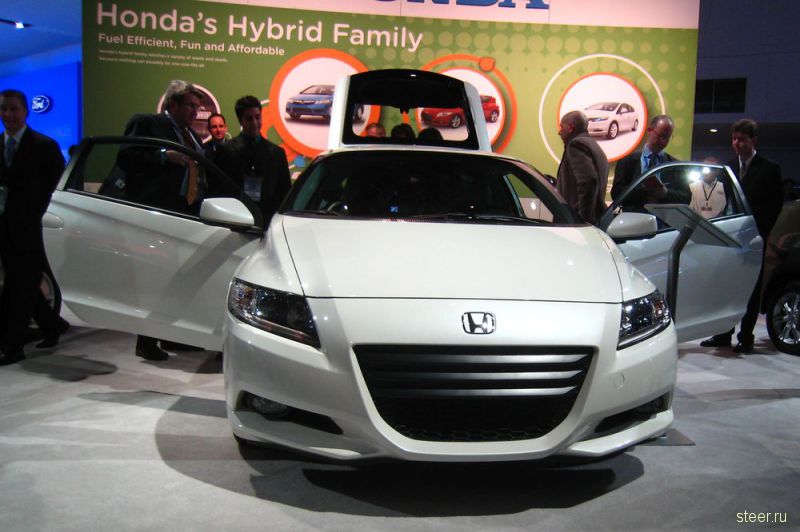Официальная премьера спортивного гибрида Honda CR-Z (фото)