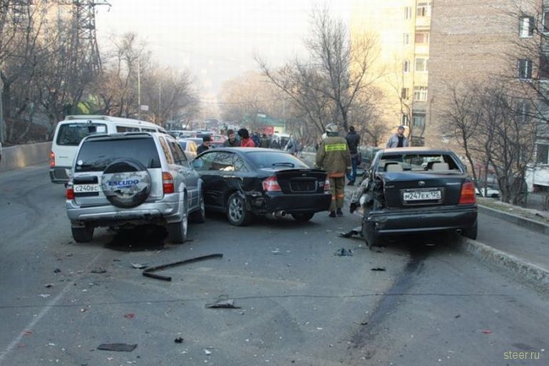 Крупное ДТП во Владивостоке (фото)