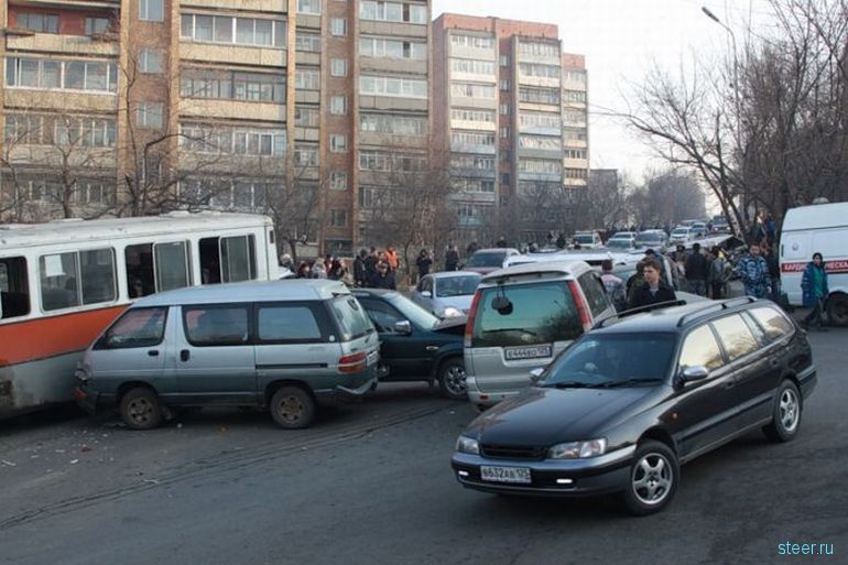 Крупное ДТП во Владивостоке (фото)