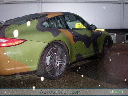 Porsche 911 Carrera Camouflage