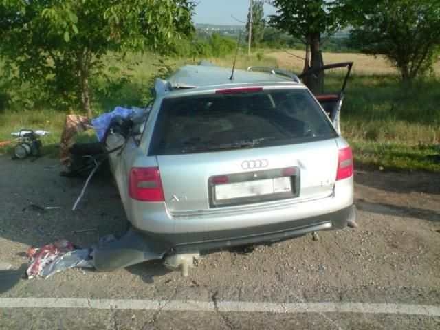 Пятигорск: Трое погибших при выезда не встречную (фото)