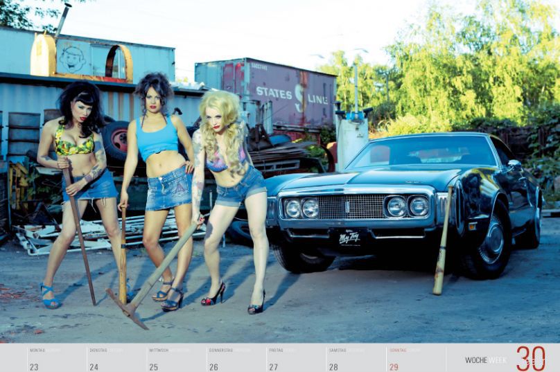 Календарь Girls and legendary US-cars 2012 (фото)