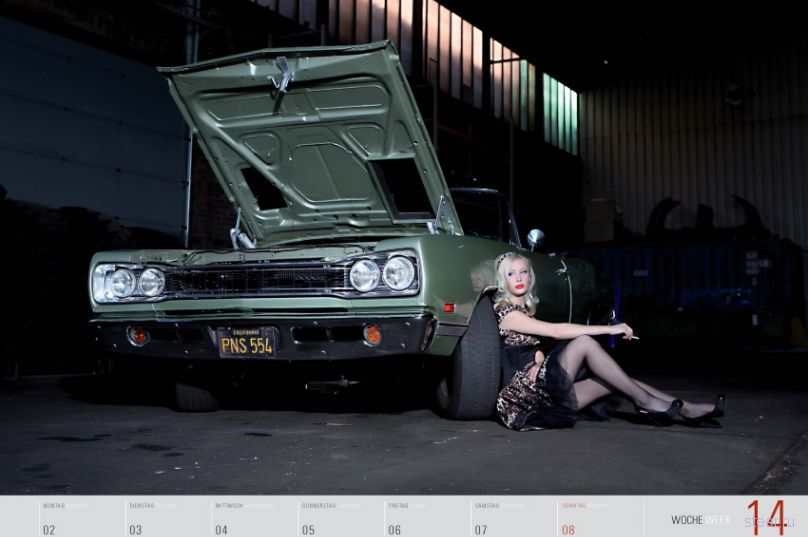 Календарь Girls and legendary US-cars 2012 (фото)