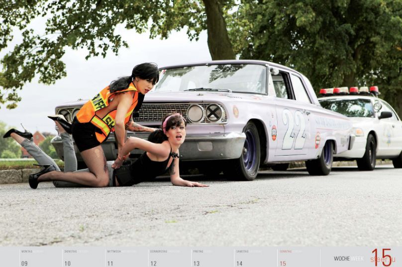 Календарь Girls and legendary US-cars 2012 (фото)