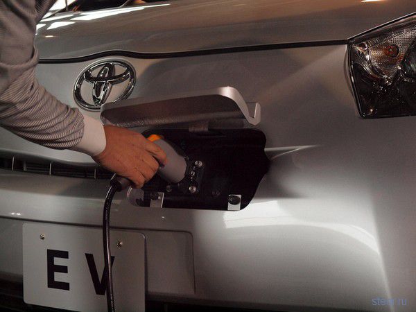 Toyota: гибриды — не единственный путь в будущее