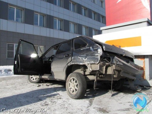 Вышли из «зоны» и сразу попали в ДТП (фото и видео)