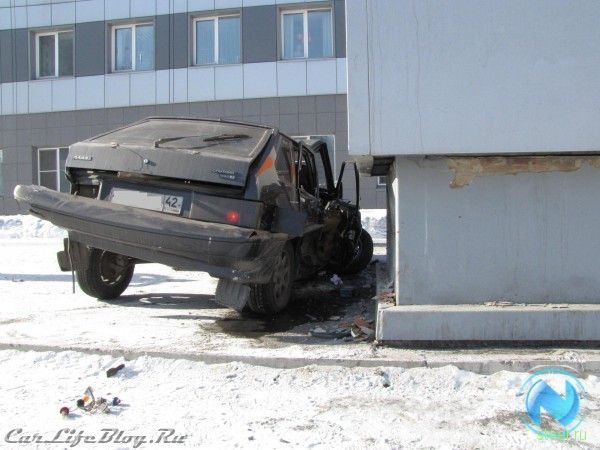 Вышли из «зоны» и сразу попали в ДТП (фото и видео)