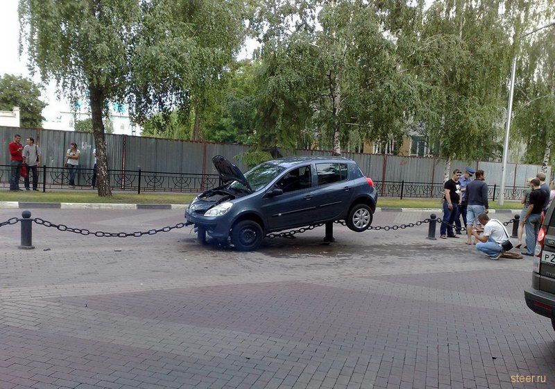 Суровая парковка в Белгороде (фото)