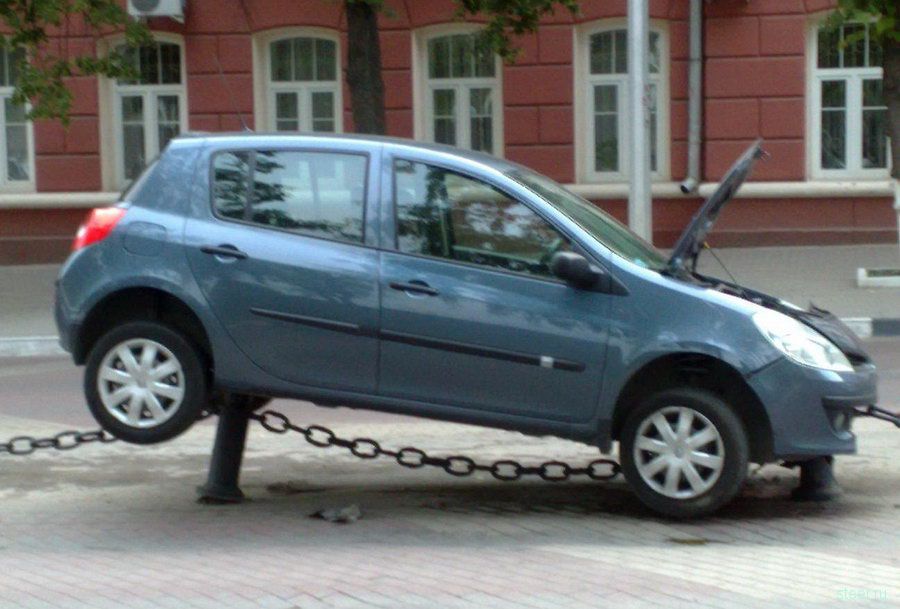 Суровая парковка в Белгороде (фото)