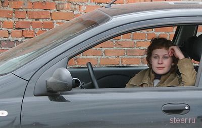 женщина за рулем