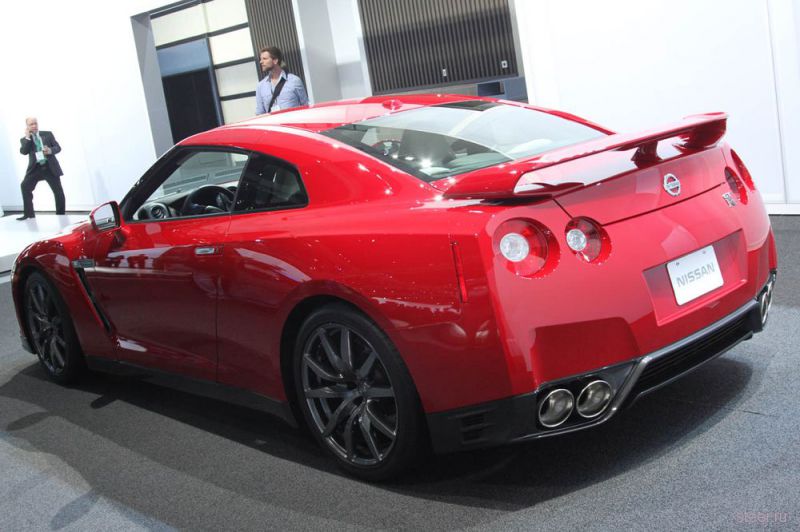 Лос-Анджелес 2010: Nissan превзошел всех (фото)