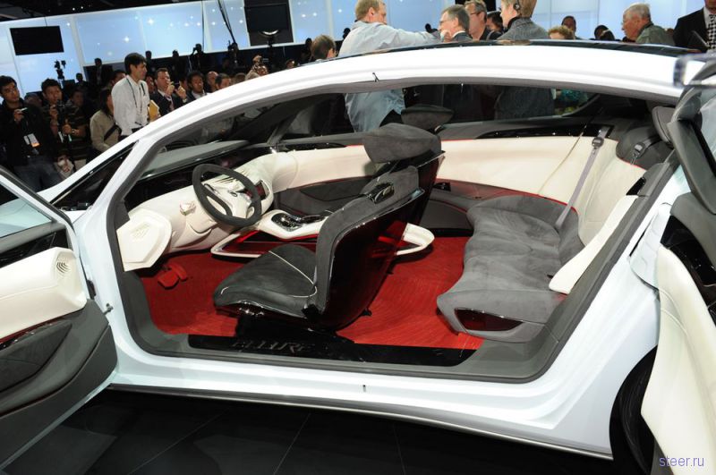 Лос-Анджелес 2010: Nissan превзошел всех (фото)