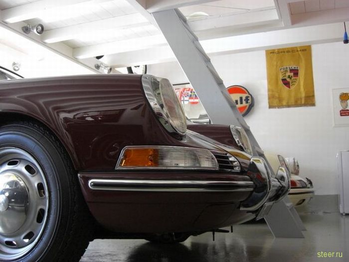 Достойный гараж фаната Porsche (фото)