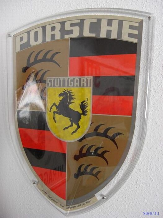 Достойный гараж фаната Porsche (фото)