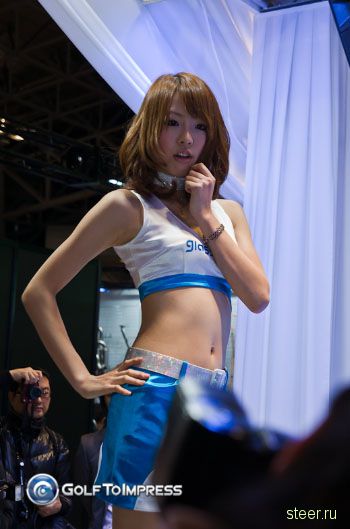 Девушки автосалона Tokyo Auto Salon 2011 (фото)