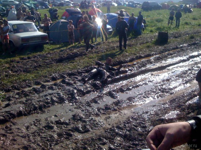 Бентли грязи не боятся? (фото)