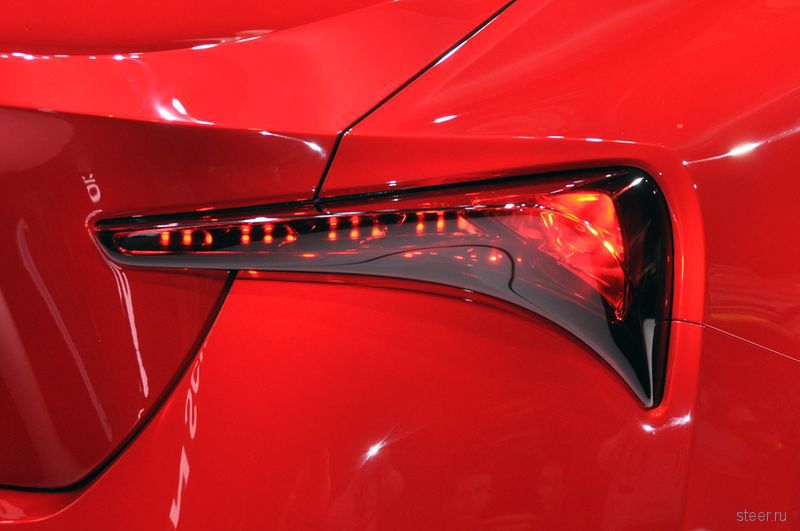 Toyota представила в Нью-Йорке яркое молодежное заднеприводное купе, разработанное совместно с Subaru (фото)
