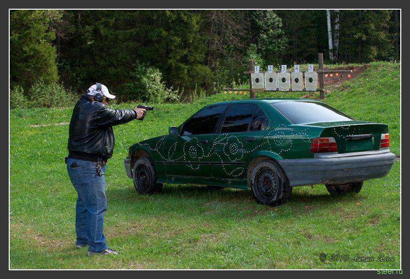 Расстрел BMW (фото)