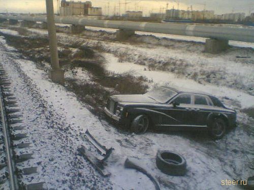 Суперкары выбрасывают на помойку (фото)