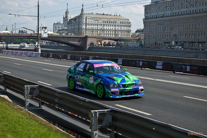 Кремлевский дрифт : Bavaria Moscow City Racing 2010 (фото и видео)
