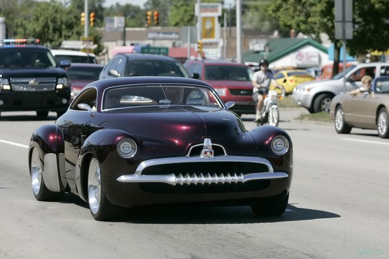 Holden начал серийный выпуск концепта Efijy (фото)