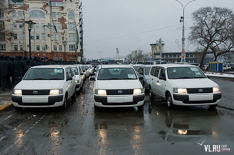 Двадцать автомобилей японского производства пополнили в четверг автопарк УВД Владивостока