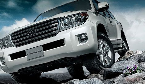 Стартовали продажи обновленного внедорожника Toyota Land Cruiser 200 (фото)