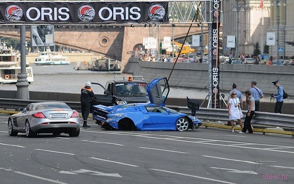 Как разбили Bugatti EB 110 Super Sport в центре Москвы (фото)