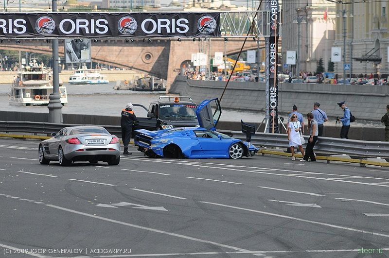 Как разбили Bugatti EB 110 Super Sport в центре Москвы (фото)